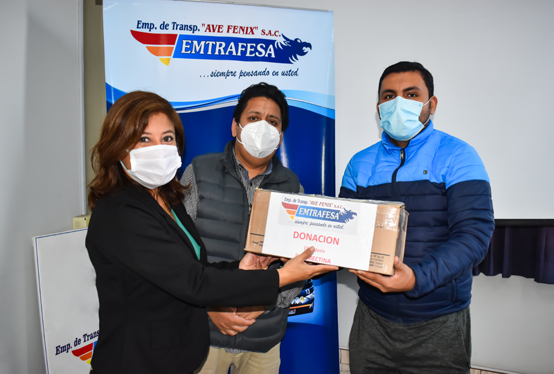 Emtrafesa hizo entrega de 1200 dosis de ivermectina a Exitosa Radio para ser repartidas a población vulnerable.